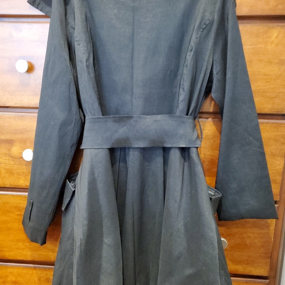 Coat - Picture 2 of 2